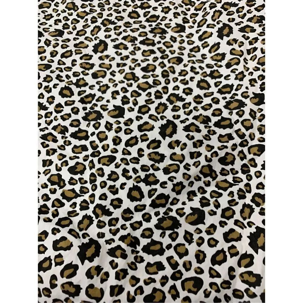 Cheetah Patterned Button Down Top - Picture 3 of 8